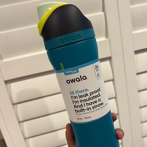 Owala FreeSip 24oz Pretty Fly COLOR DROP